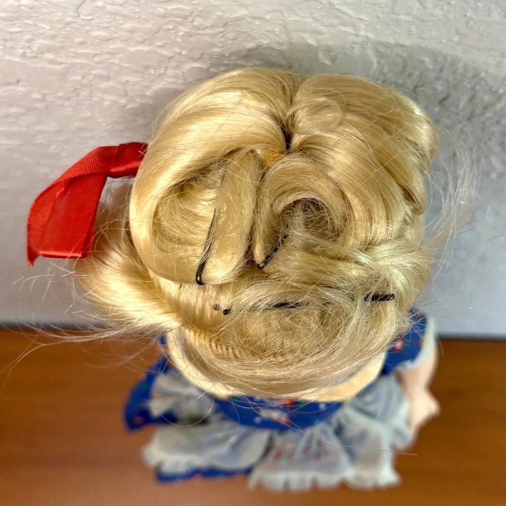 Vintage EEGEE Miss Sunbeam Doll 17 Inch Blue Floral Dress Blonde Hair Green Eyes